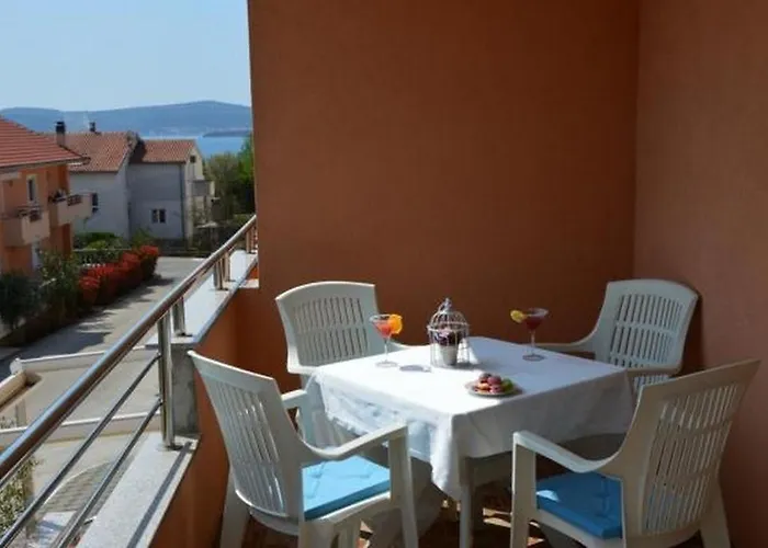Апартаменты With Parking Space Sveti Filip I Jakov, Biograd - 24707 *